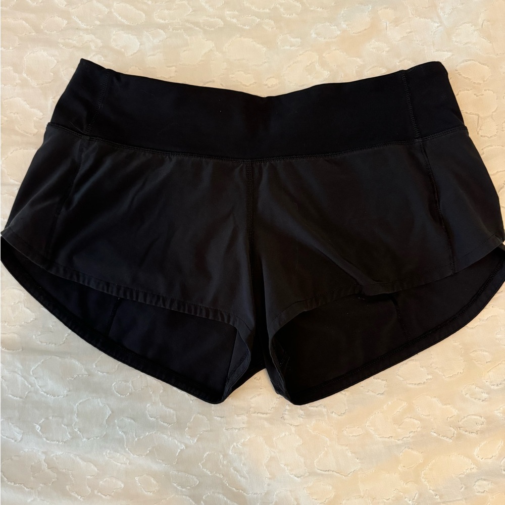 Lulu lemon low waisted speed up shorts, size 4